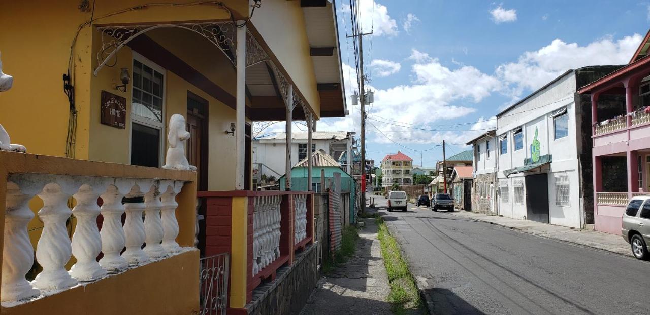 Roseau Hostel & Beach Front Property Exterior photo